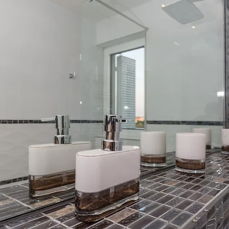 Gostinjska kuća Adriatica Dream Luxury - Free Parking